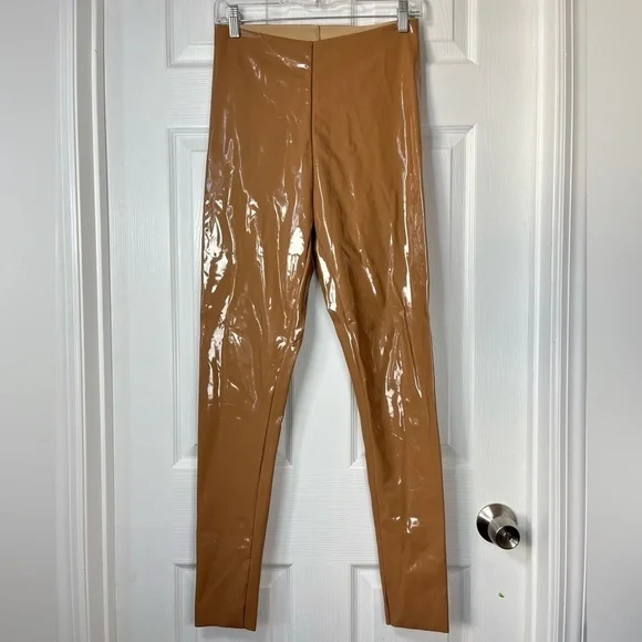 COMMANDO Beige Classic Patent Faux-Leather Firming Pants Leggings size L - Picture 2 of 7